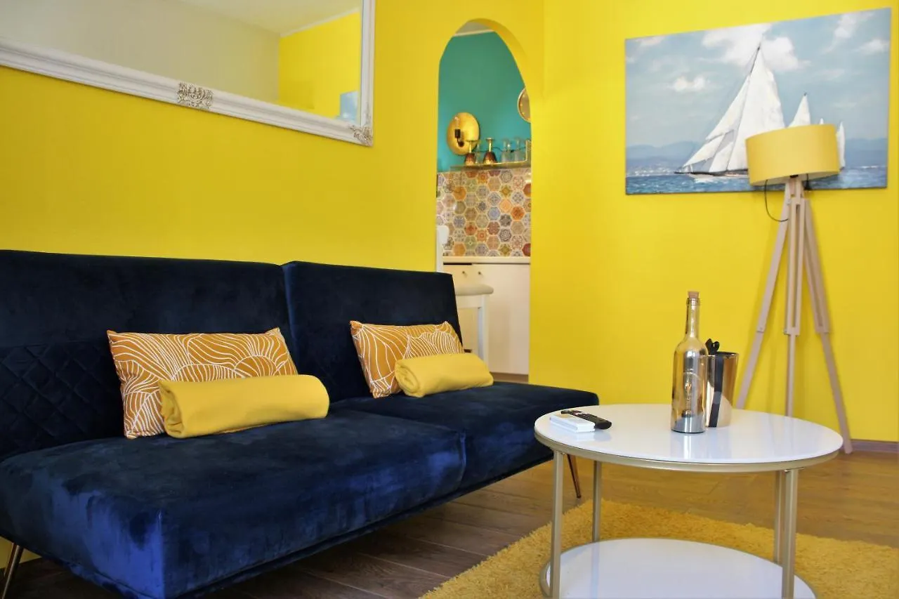 רוביני Oh La La Apartment Old Town קרואטיה